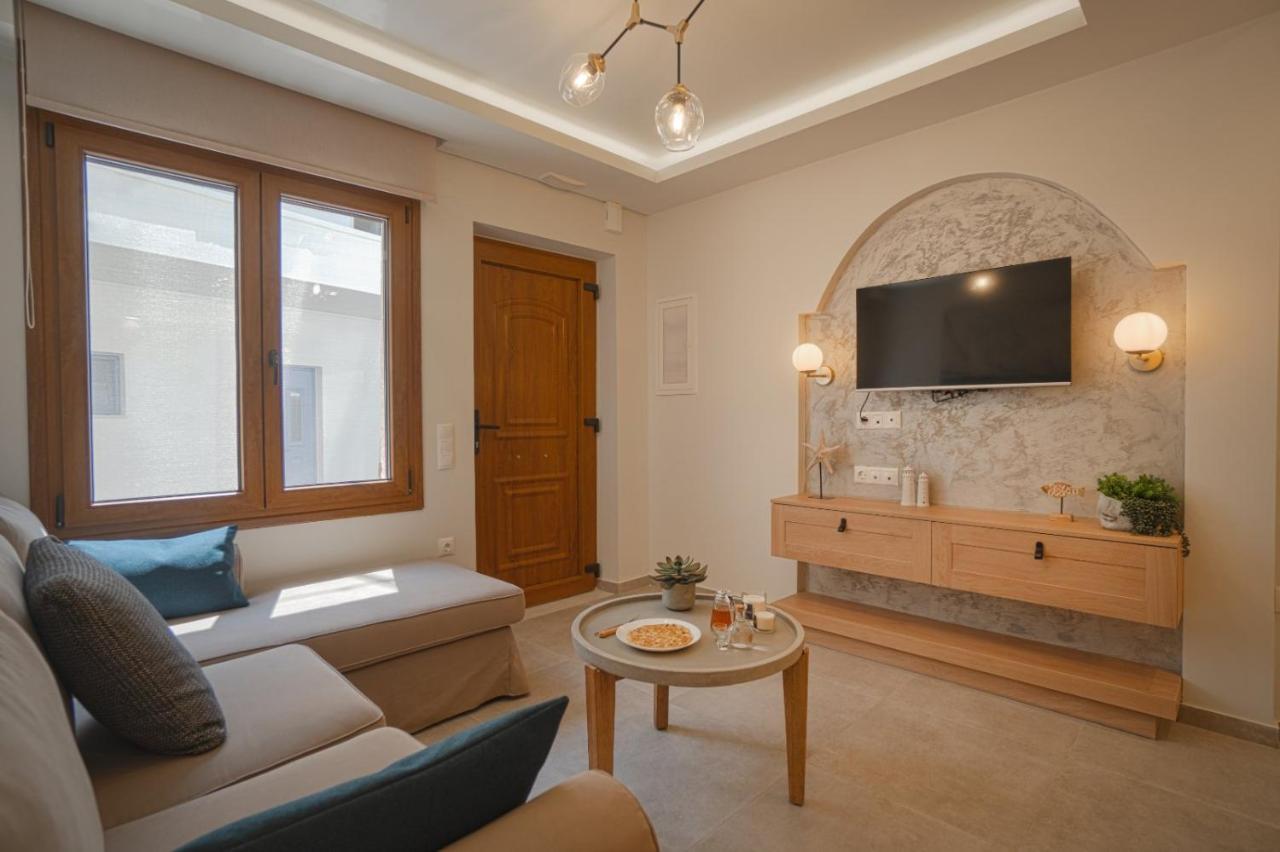 Jacuzzi Maisonette In Sfakia Center 'New 2023' Apartment Khóra Sfakíon Exterior foto